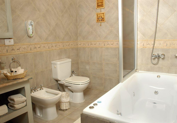 Bathroom 5, La Cantera Boutique Hotel, Lago Argentino