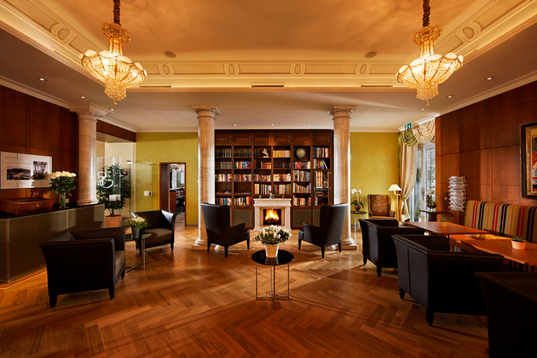 Public Area 4, Hotel Eden Spiez, Niedersimmental