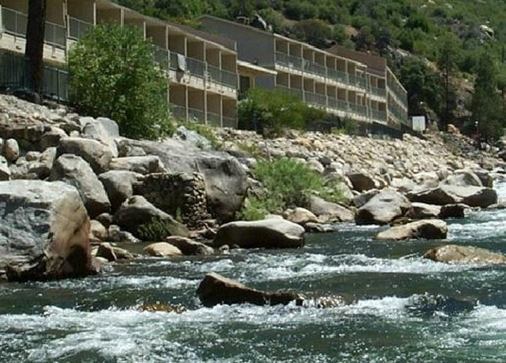 Exterior & Views 1, Yosemite View Lodge, Mariposa