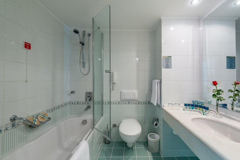Bathroom 5, Ma Biche Kemer, Kemer