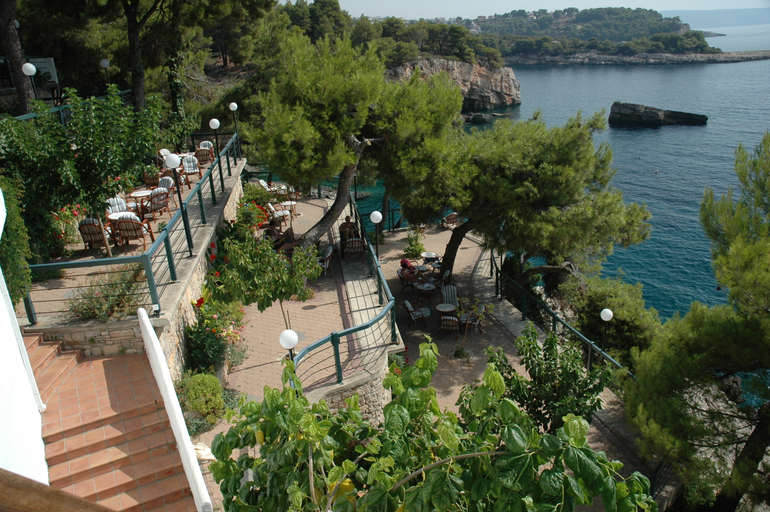 Others 5, Paradise Hotel, Thessaly