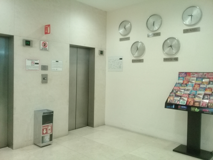 Public Area 3, We Hotel Aeropuerto, Mexico City