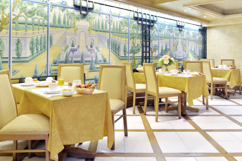 Food & Drinks 5, Hotel Suites Unic Renoir Saint-Germain, Paris