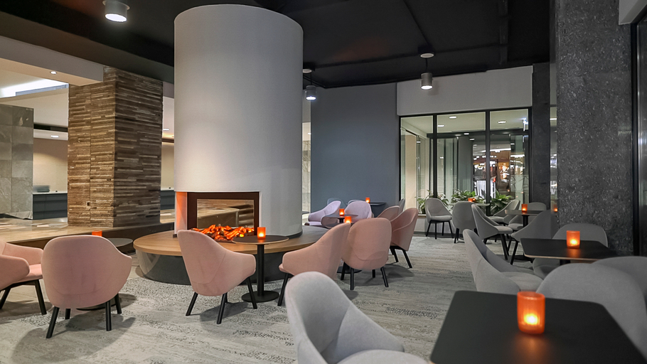 Public Area 2, Metropol, Warsaw