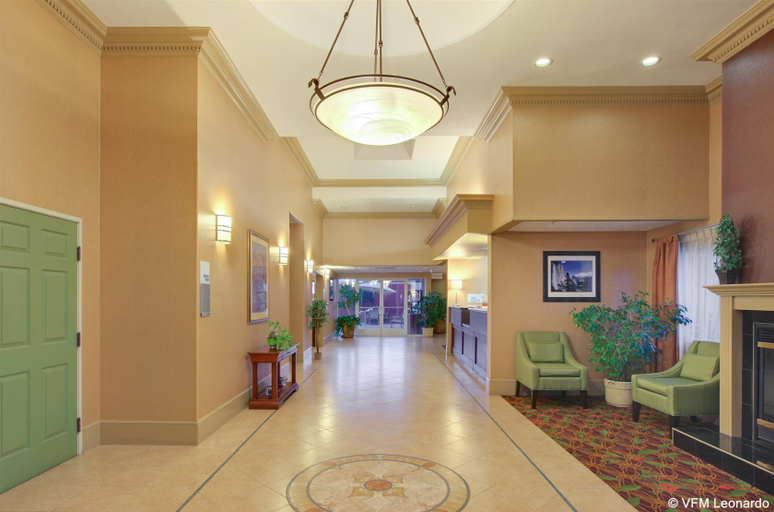 Public Area 2, Holiday Inn Express OAKDALE by IHG, Stanislaus