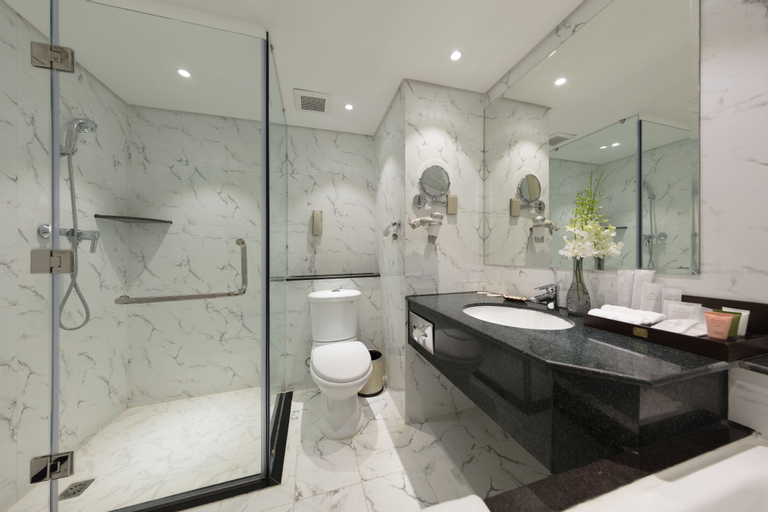 Bathroom 30