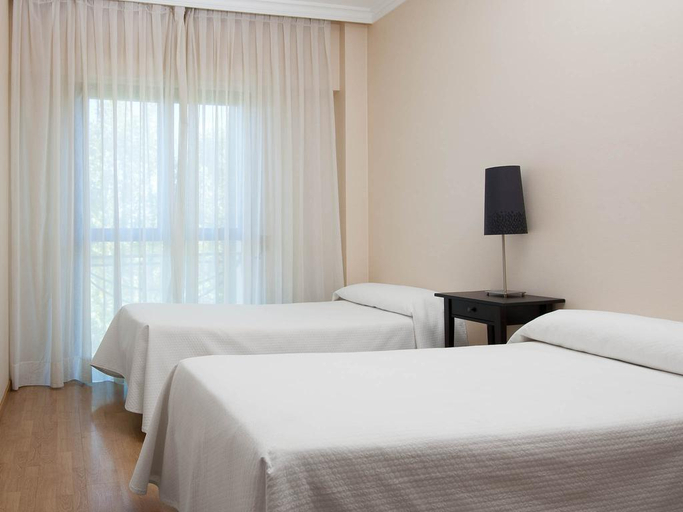 Bedroom 4, TH La Florida, Madrid