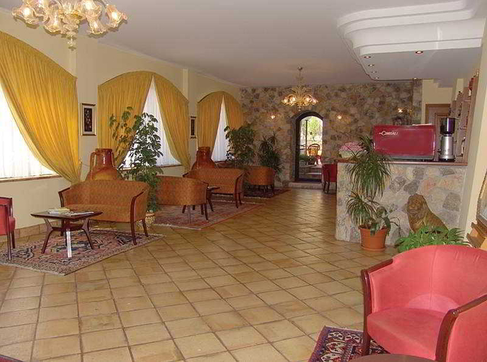 Public Area 4, Corallo, Messina