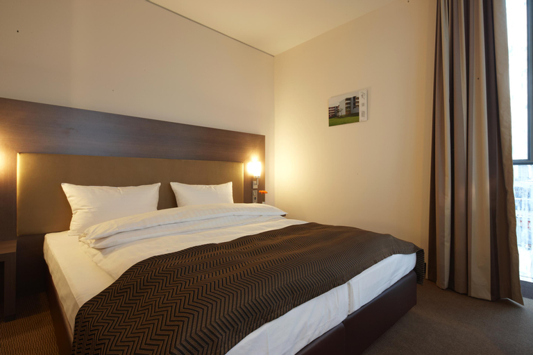 Bedroom 13