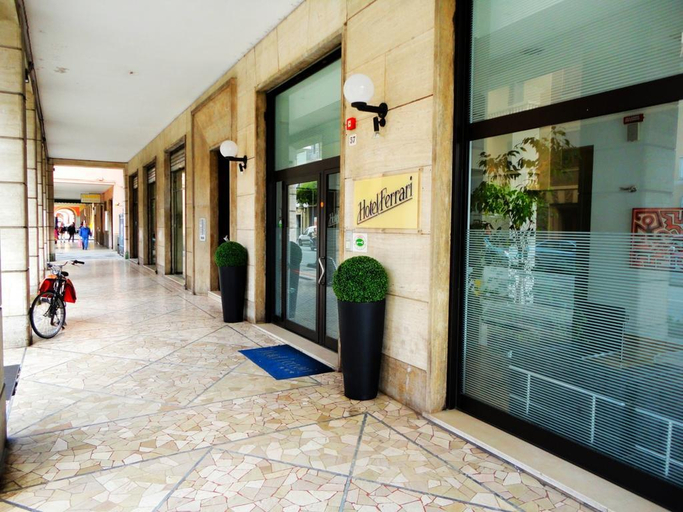 Public Area 3, Hotel Ferrari, Genova
