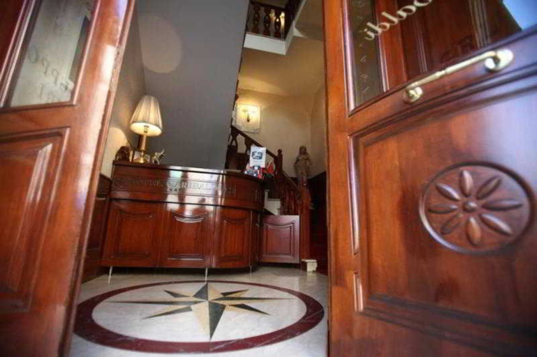 Public Area 3, Hotel Garibaldi, Napoli