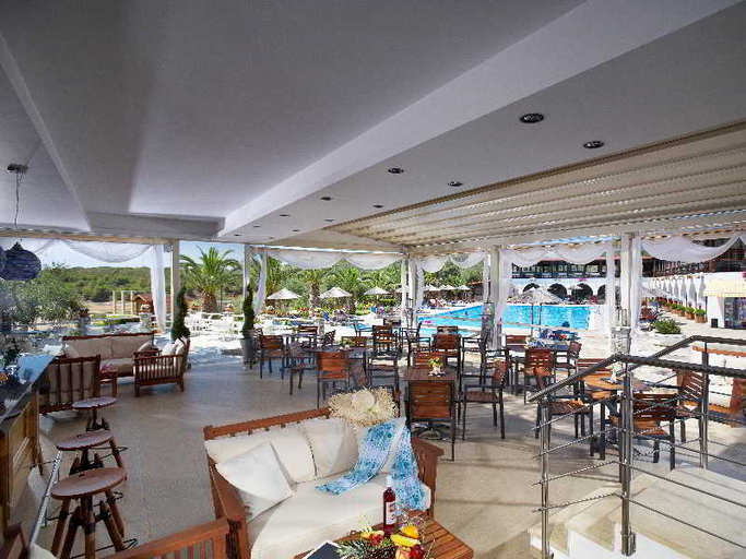Food & Drinks 5, Blue Dolphin, Central Macedonia