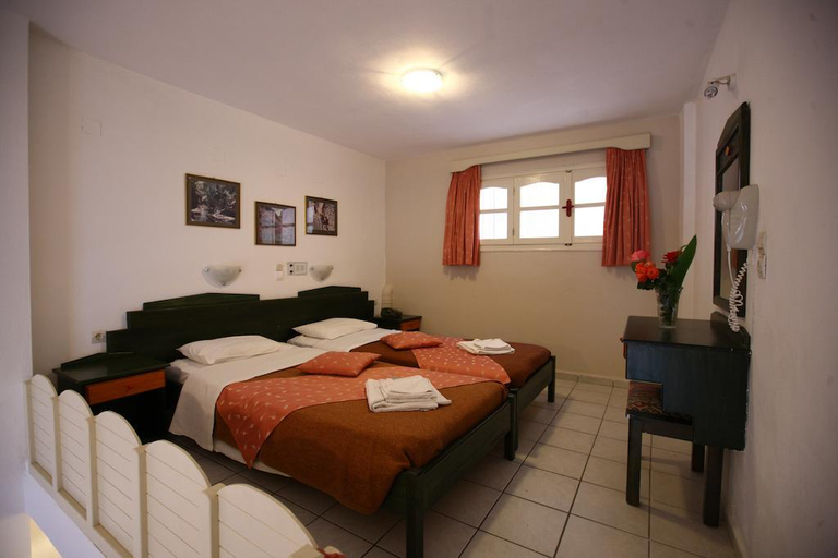 Bedroom 3, Ormos Atalia Aparthotel, Crete
