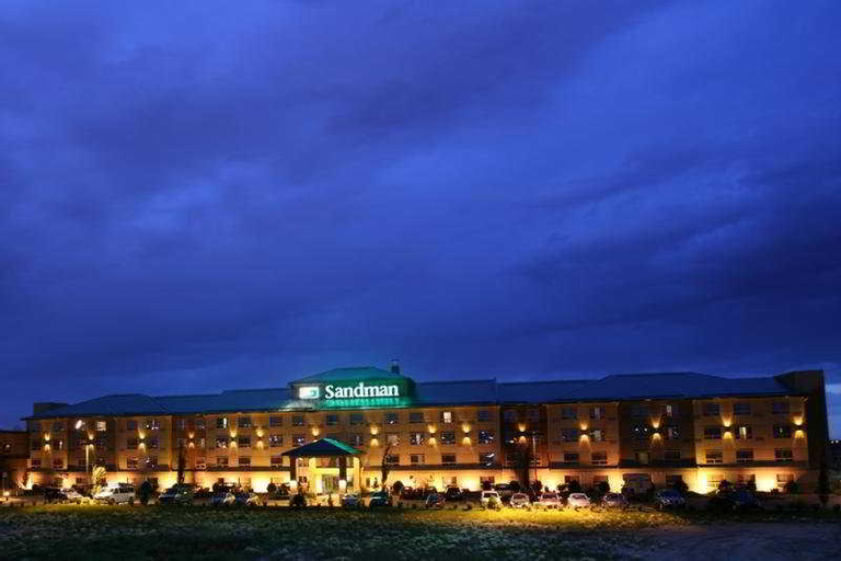 Sandman Hotel Calgary Airport, Division No. 6