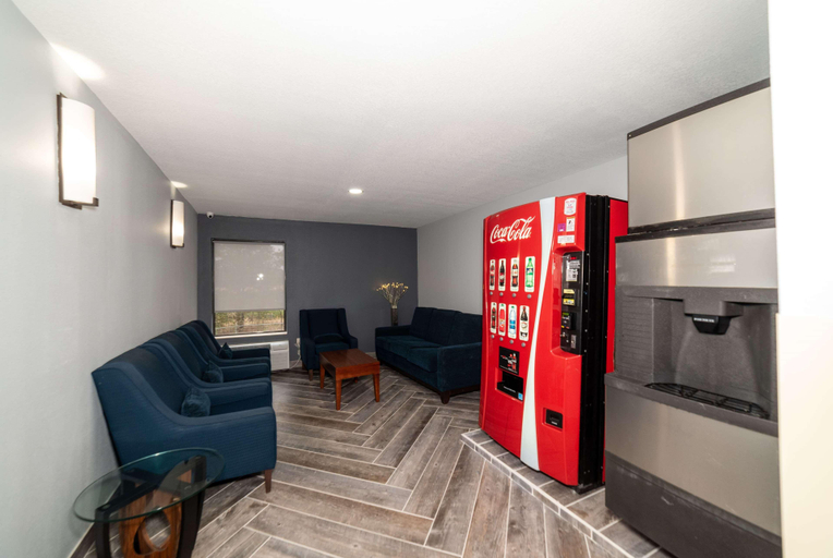 Public Area 2, Baymont by Wyndham Caddo Valley/Arkadelphia, Clark
