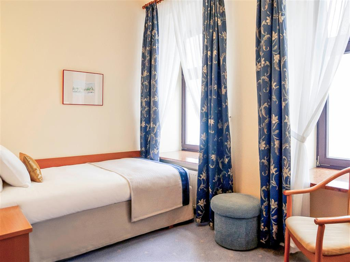 Bedroom 2, Hotel Zamojski, Zamość