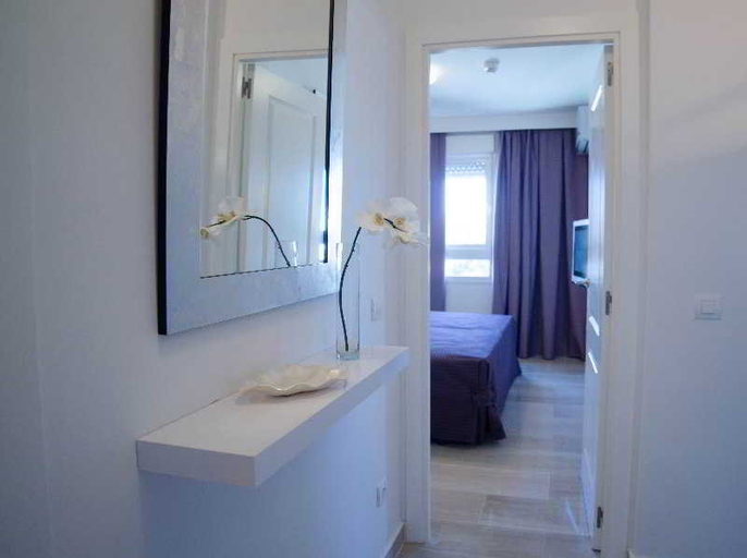 Bathroom 4, Leo Canela, Huelva