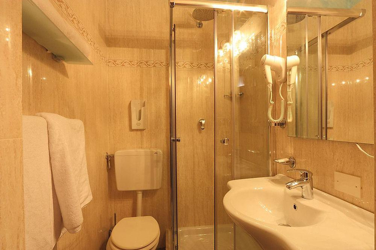Bathroom 5, B&B Hotel Delle Tele, Florence