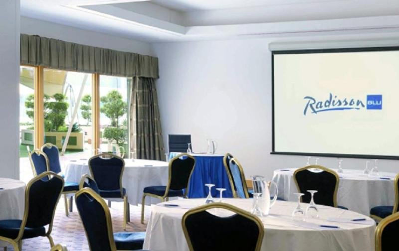 Food & Drinks 5, Radisson Blu Hotel Riyadh, Riyadh