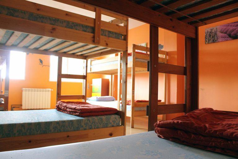 Bedroom 3, Meiga backpackers Hostel, A Coruña