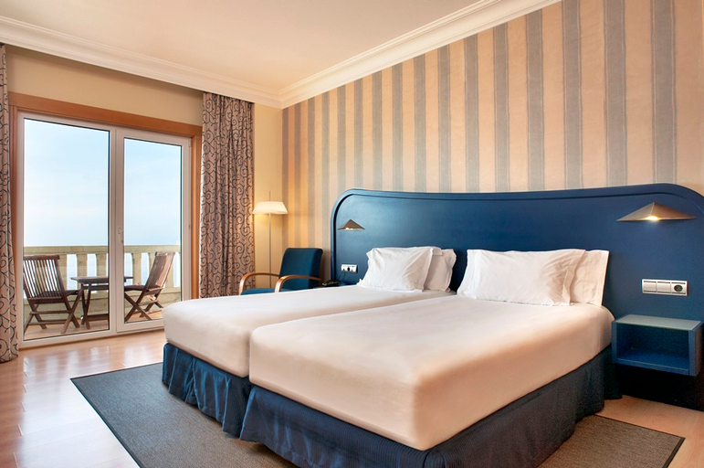 Bedroom 3, Talaso Atlantico, Pontevedra