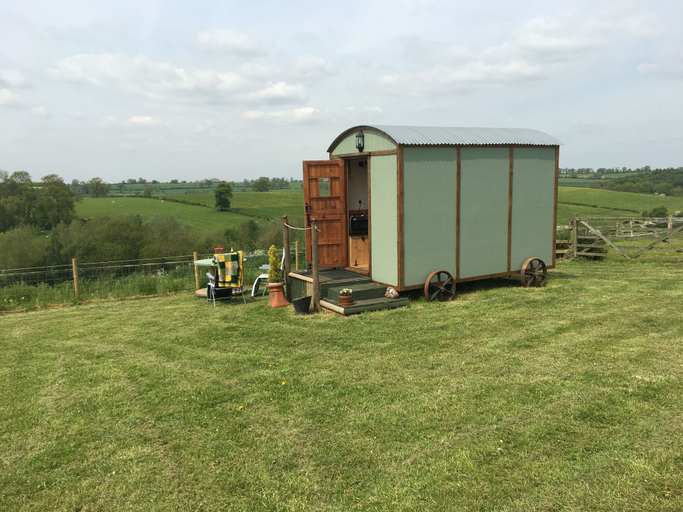 Exterior & Views 2, Barford Top Campsite, Leicestershire