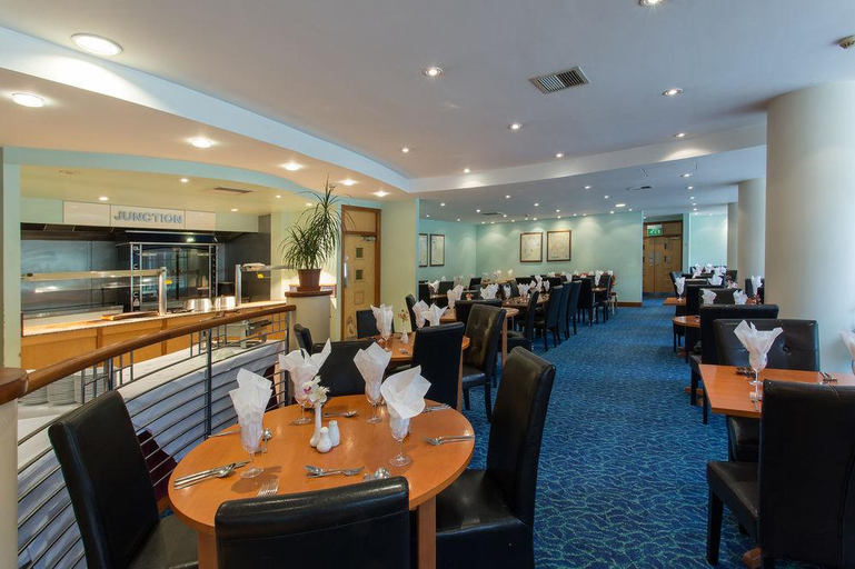 Food & Drinks 5, Britannia Leeds Bradford Airport Hotel, Leeds