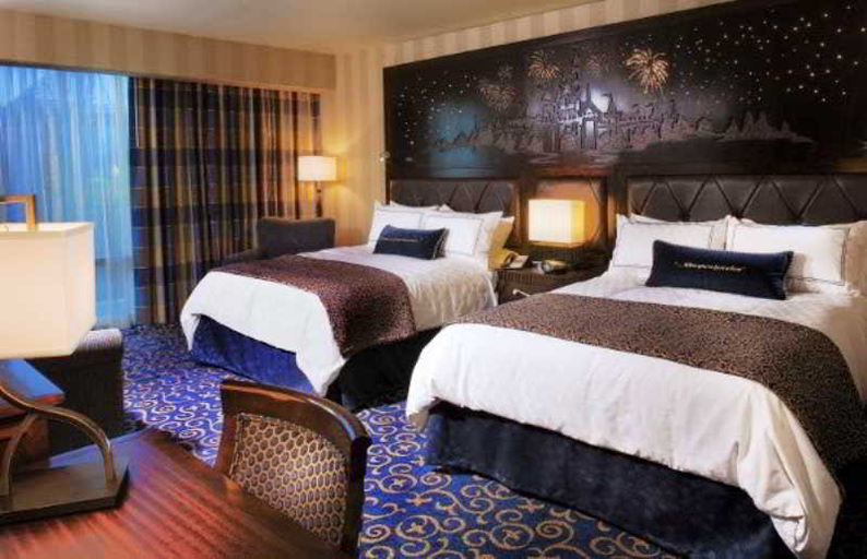 Bedroom 4, Disneyland® Hotel, Orange