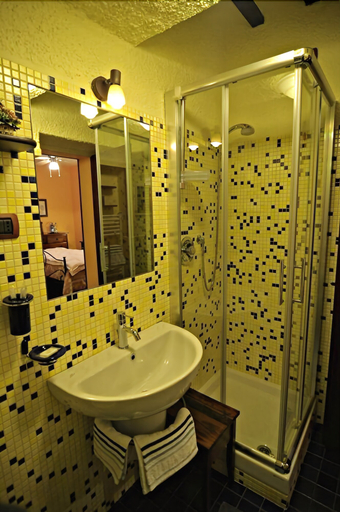 Bathroom 5, Il Giardino Dei Limoni, Macerata