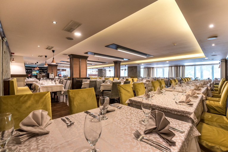Food & Drinks 4, Lion Borovetz, Samokov