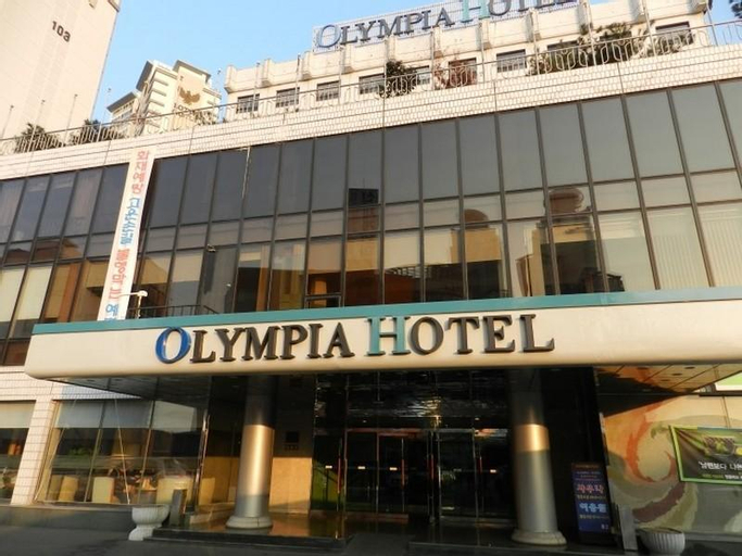 Olympia Hotel, Jung