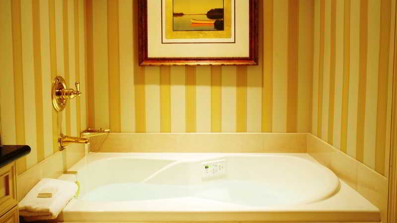 Bathroom 3, Harrahs Hotel Reno, Washoe
