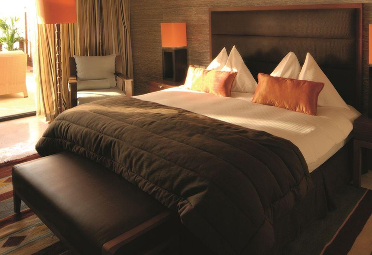 Bedroom 4, Movenpick Resort & Spa Dead Sea, Shooneh Janoobiyyeh