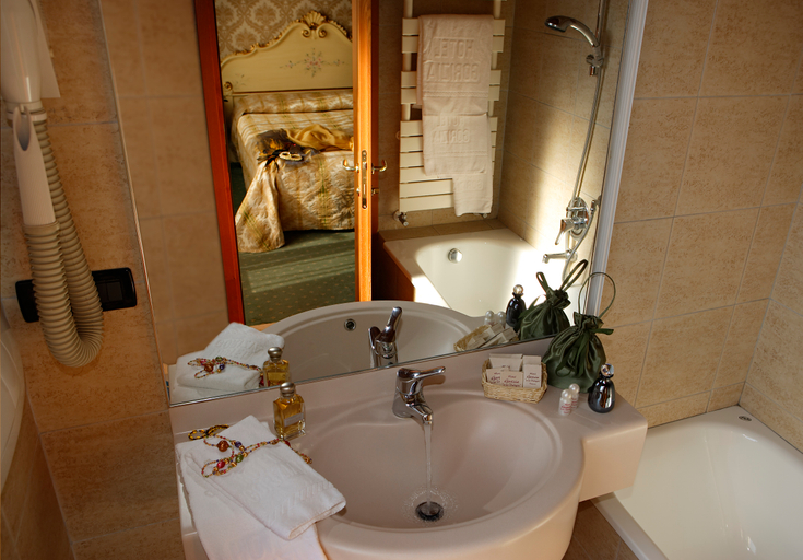 Bathroom 4, Hotel Gorizia A La Valigia, Venezia