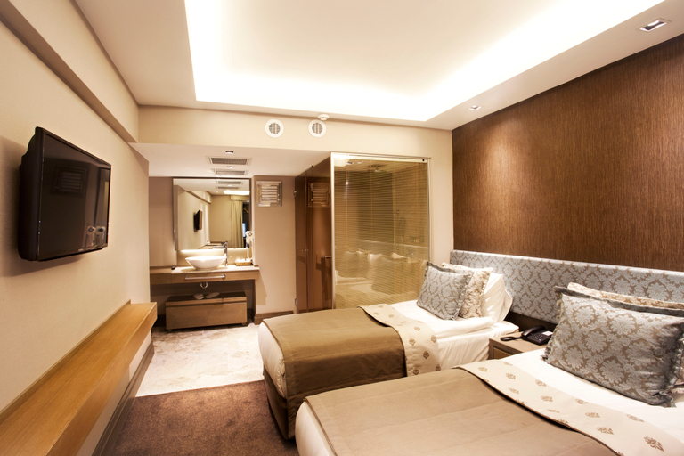 Bedroom 2, Grand Beyazid, Fatih