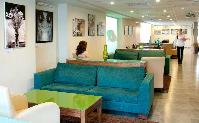Public Area 2, Prima Galil