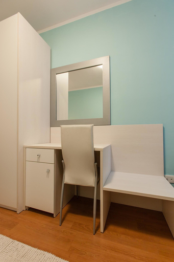 Bathroom 4, Apartments Filipovic, 3 min walk to the beach, Split