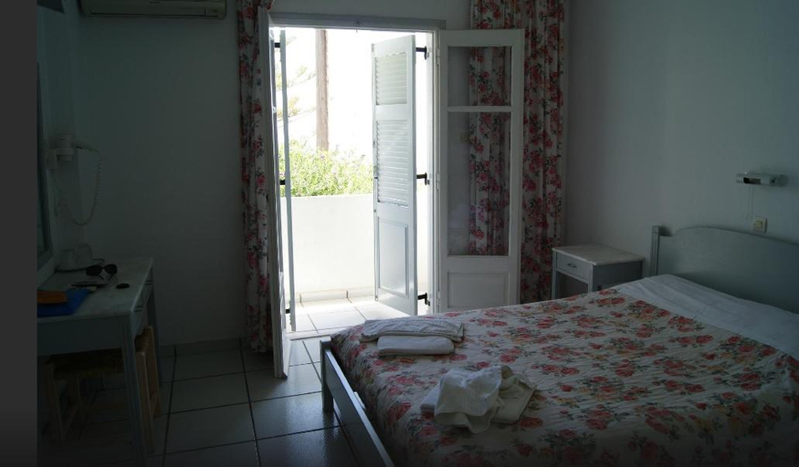 Bedroom 5, King Thiras, South Aegean