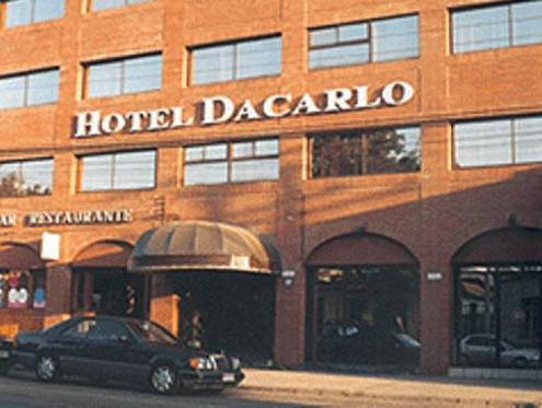 RQ Hotel Dacarlo, Santiago