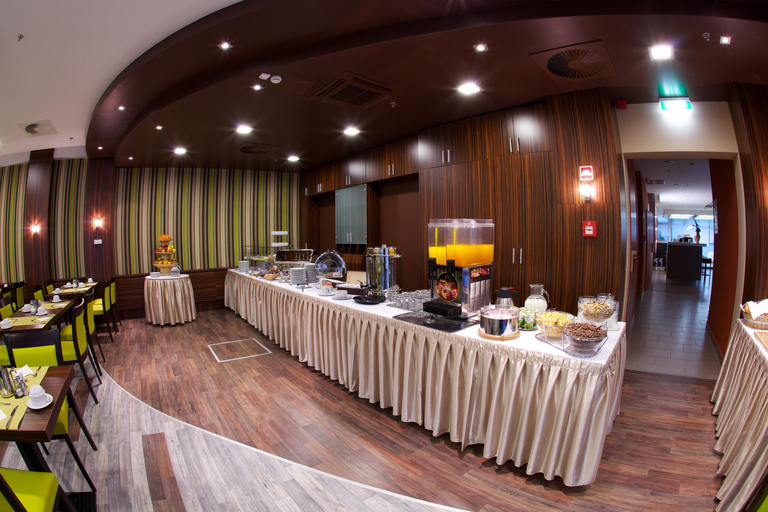 Food & Drinks 3, City Inn, Budapesti