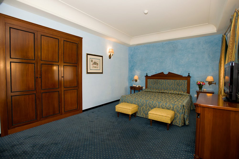 Bedroom 2, Hotel Federico II Centrale Palace, Palermo