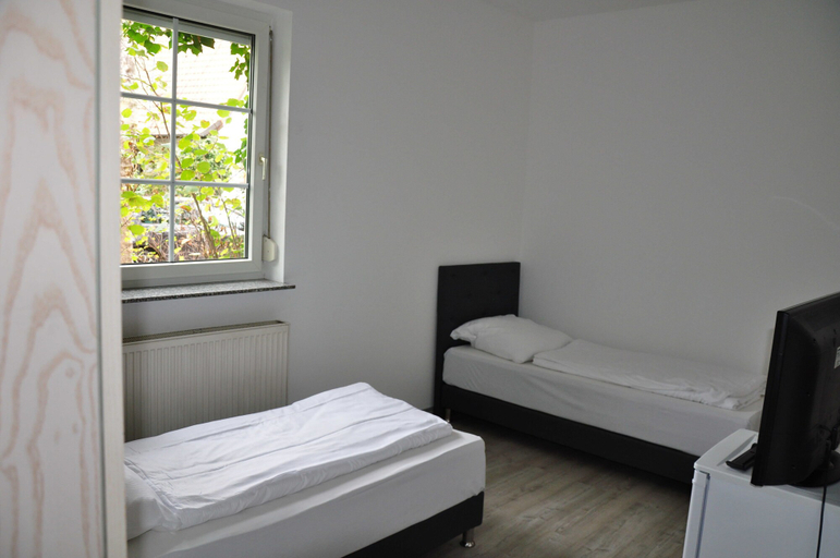 Bedroom 3, Hotel Vladi, Rhein-Neckar-Kreis