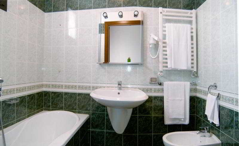 Bathroom 4, Hotel Altieri, Venezia