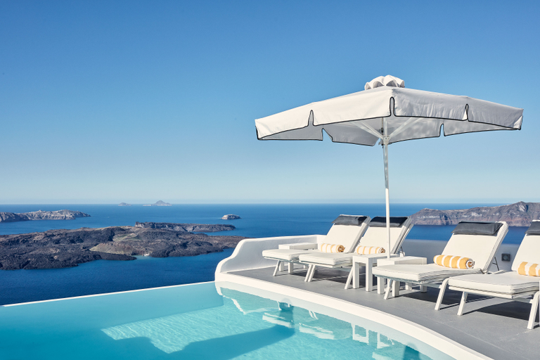 Sport & Beauty 2, Katikies Chromata Santorini - The Leading Hotels, South Aegean