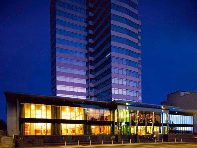 Exterior & Views 2, Mercure Cardiff Holland House Hotel & Spa, Cardiff
