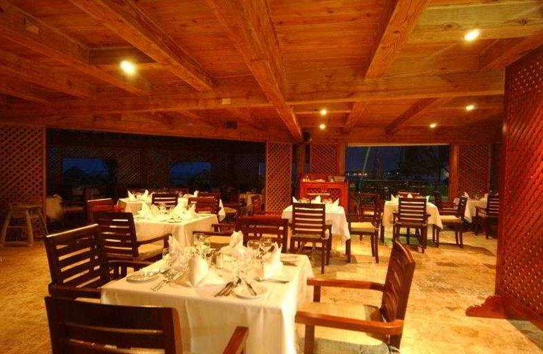 Food & Drinks 4, VIK Hotel Cayena Beach All Inclusive, Salvaleon de Higuey