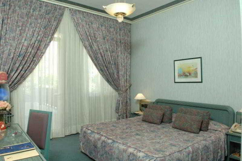 Bedroom, Regency Palace, Kasrouane