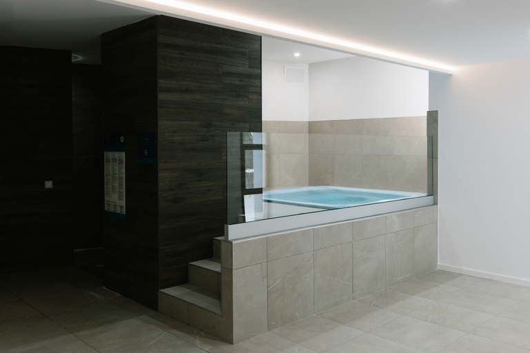 Bathroom 5, AluaSoul Alcudia Bay, Baleares