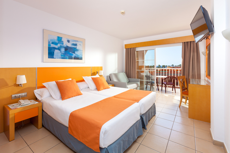 Bedroom 4, Chatur Costa Caleta, Las Palmas