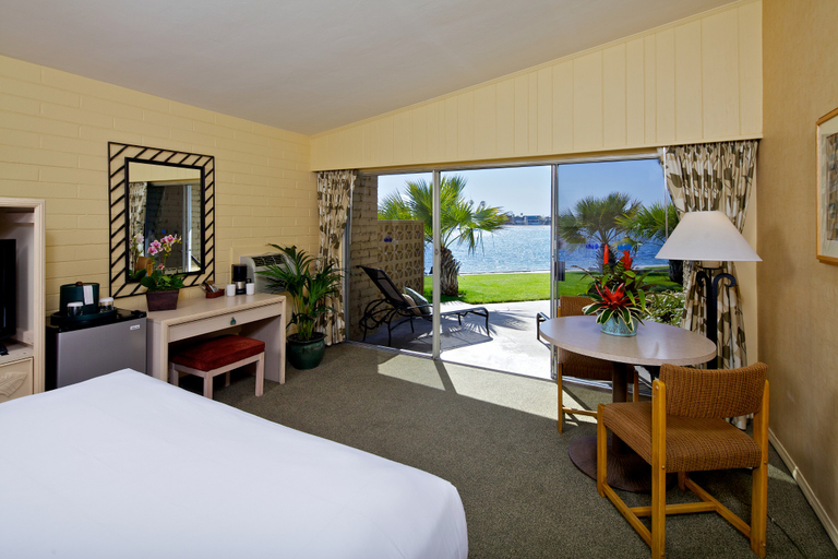 Bedroom 1, Bahia Resort, San Diego